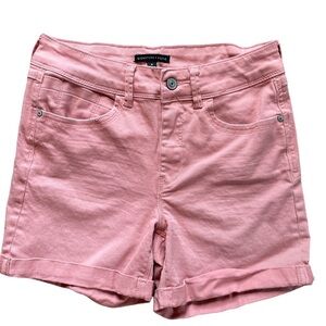 Signature Studio Pink Cuffed Shorts. Size 6